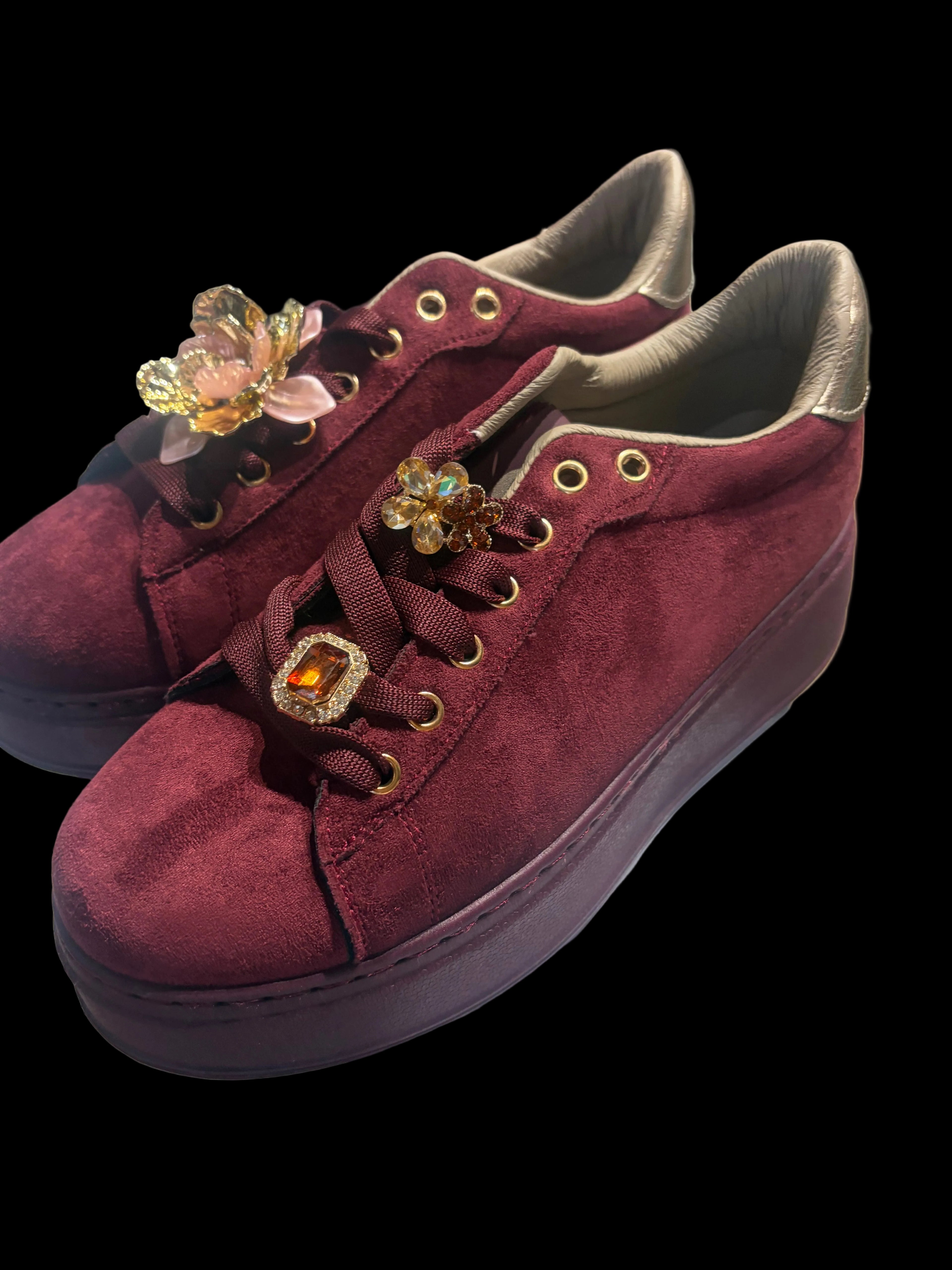 Bonnie burgundy platform trainer