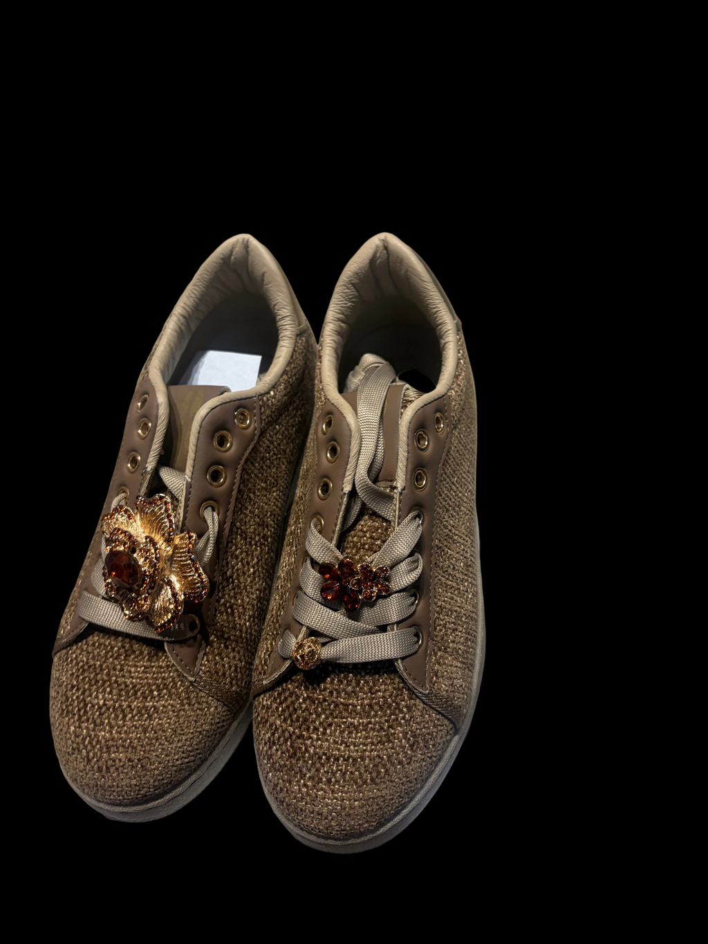 Tania broach trainer